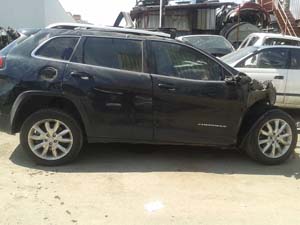 2015-2017 MODEL JEEP CHEROKEE ÇIKMA KAPI CAMI GÜVEN JEEP 'DE